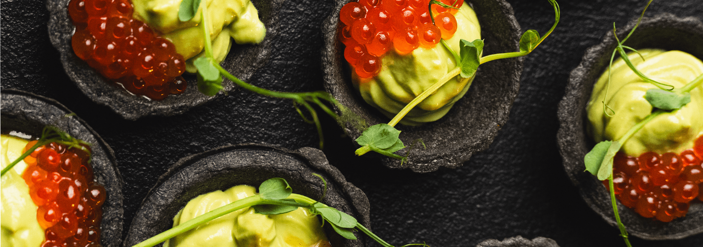 Perlas de salmón – sucedáneo de caviar gourmet para tapas y aperitivos